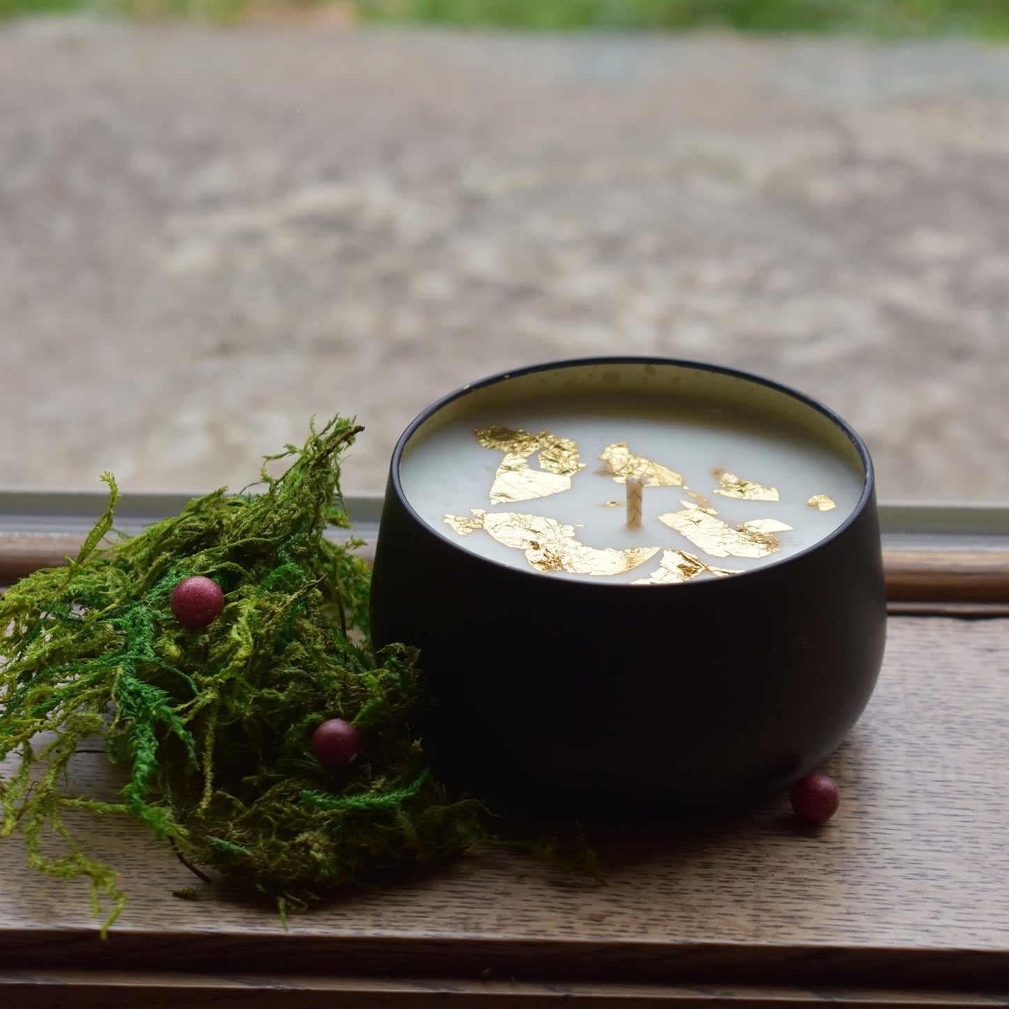 Nordic Night 24K Gold Single Wick 7 oz. Candle